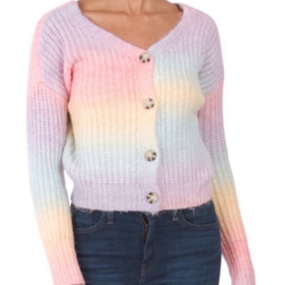 Jessica Simpson Rainbow Ombre Rainbow
Cropped Button Front V-Neck Sweater size M